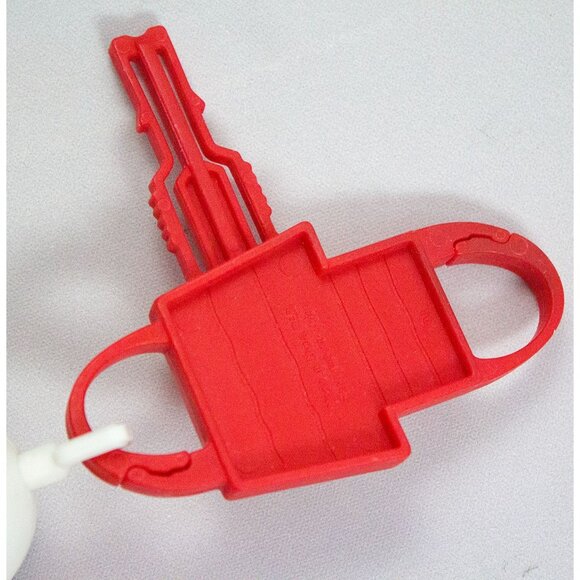 2018 McDonald's Peanuts Snoopy as Masked Marvel Super Hero Toy #6 - Picture 5 of 6